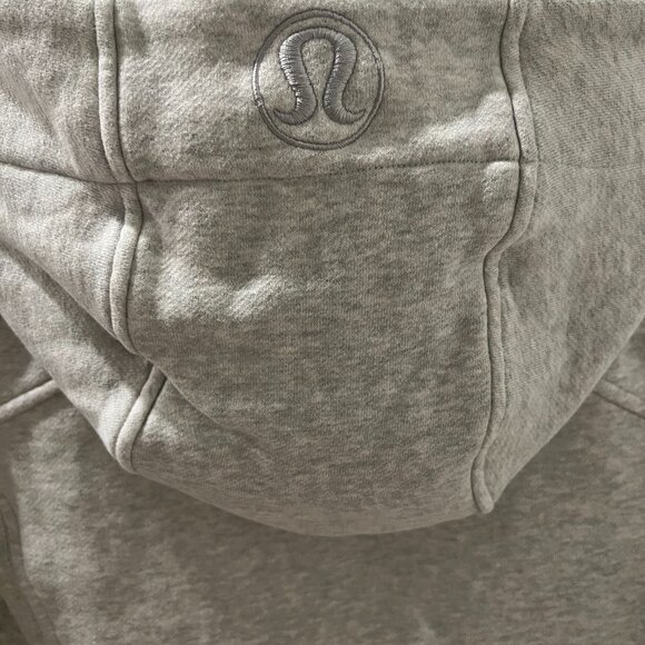 Lululemon Scuba Full-Zip Hoodie - Picture 4 of 4
